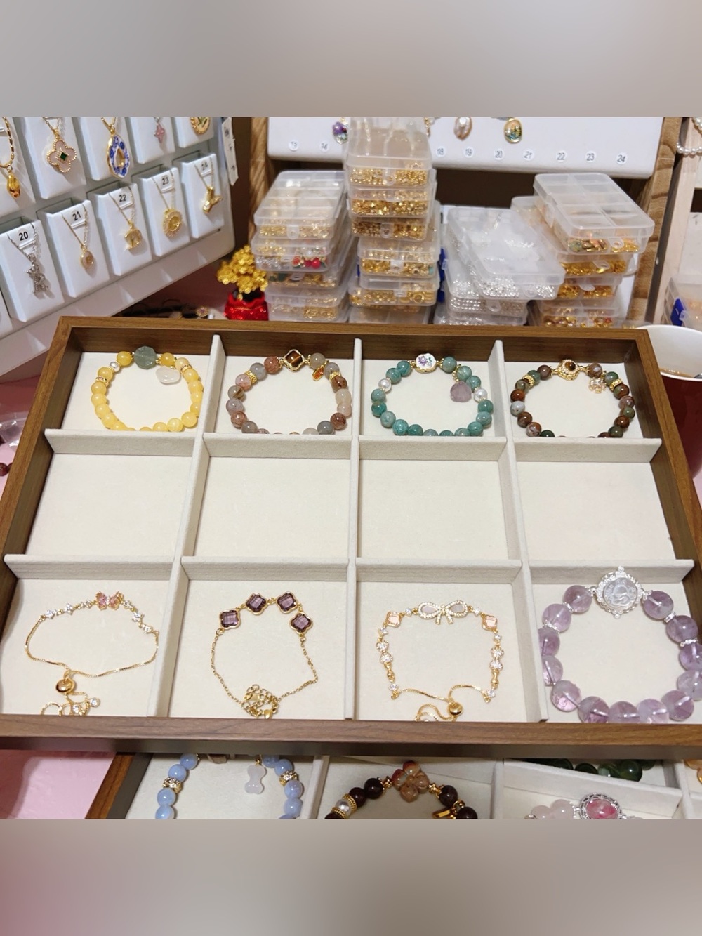 （06-172️⃣）Handmade bracelets for live show